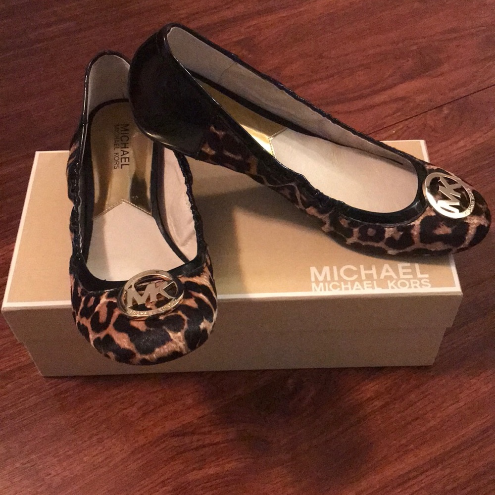 Michael kora Fulton ballet flats